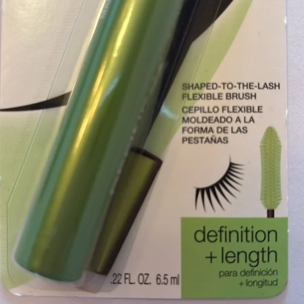 Maybelline | Eyelash Bundle SKY HIGH Cosmic Black | Define-A-Lash Lengthening 2